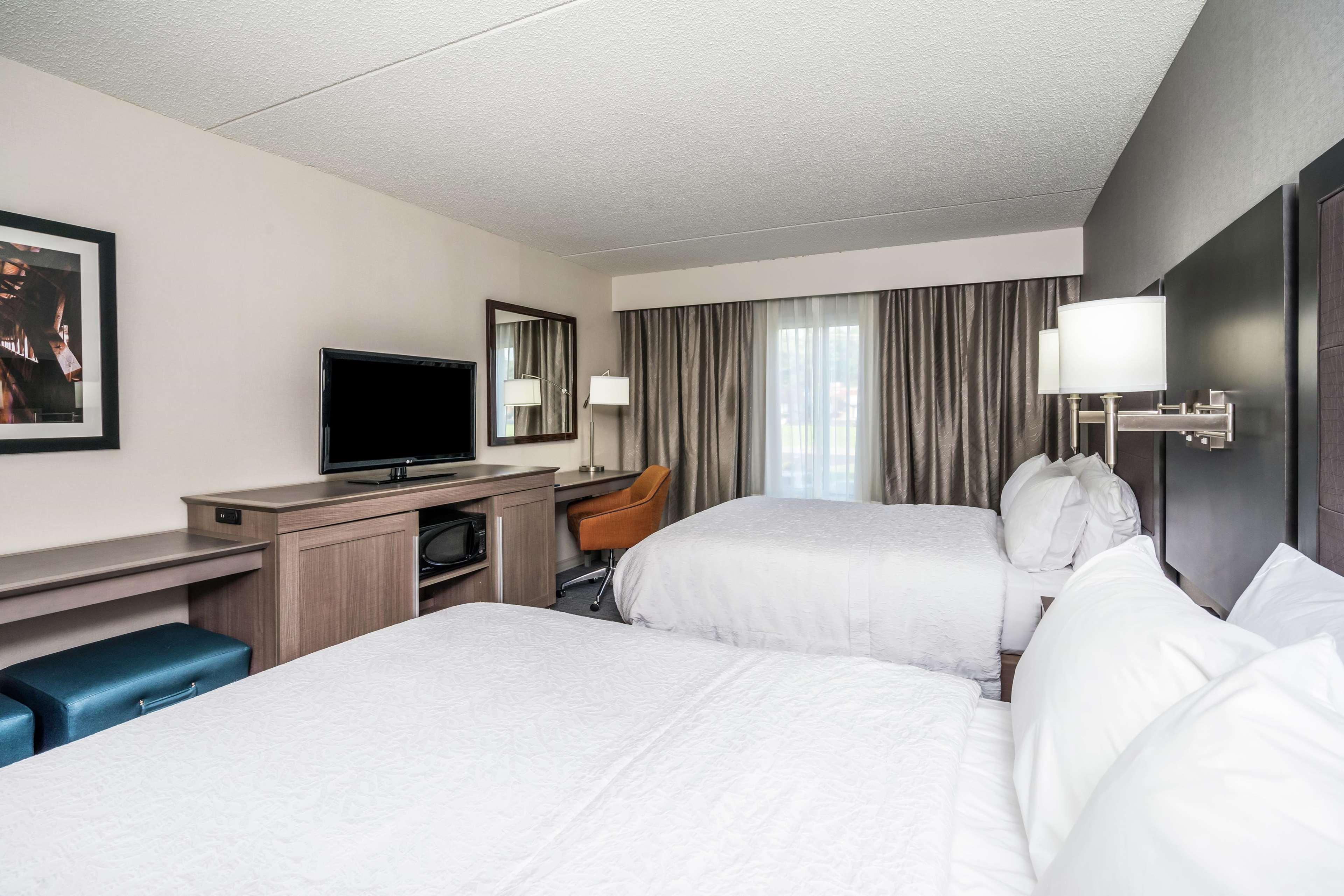 Hampton Inn Clifton Park Buitenkant foto