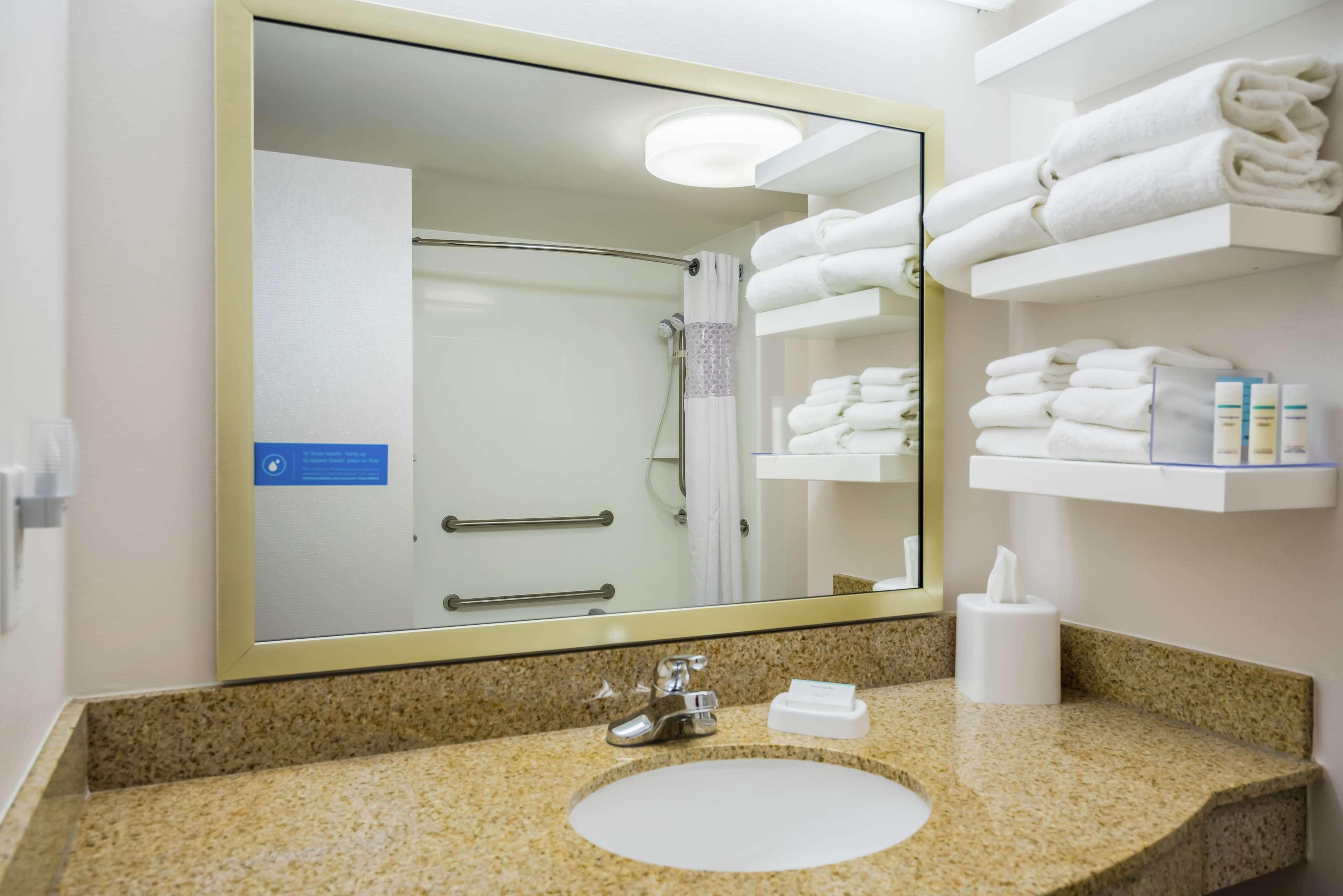 Hampton Inn Clifton Park Buitenkant foto
