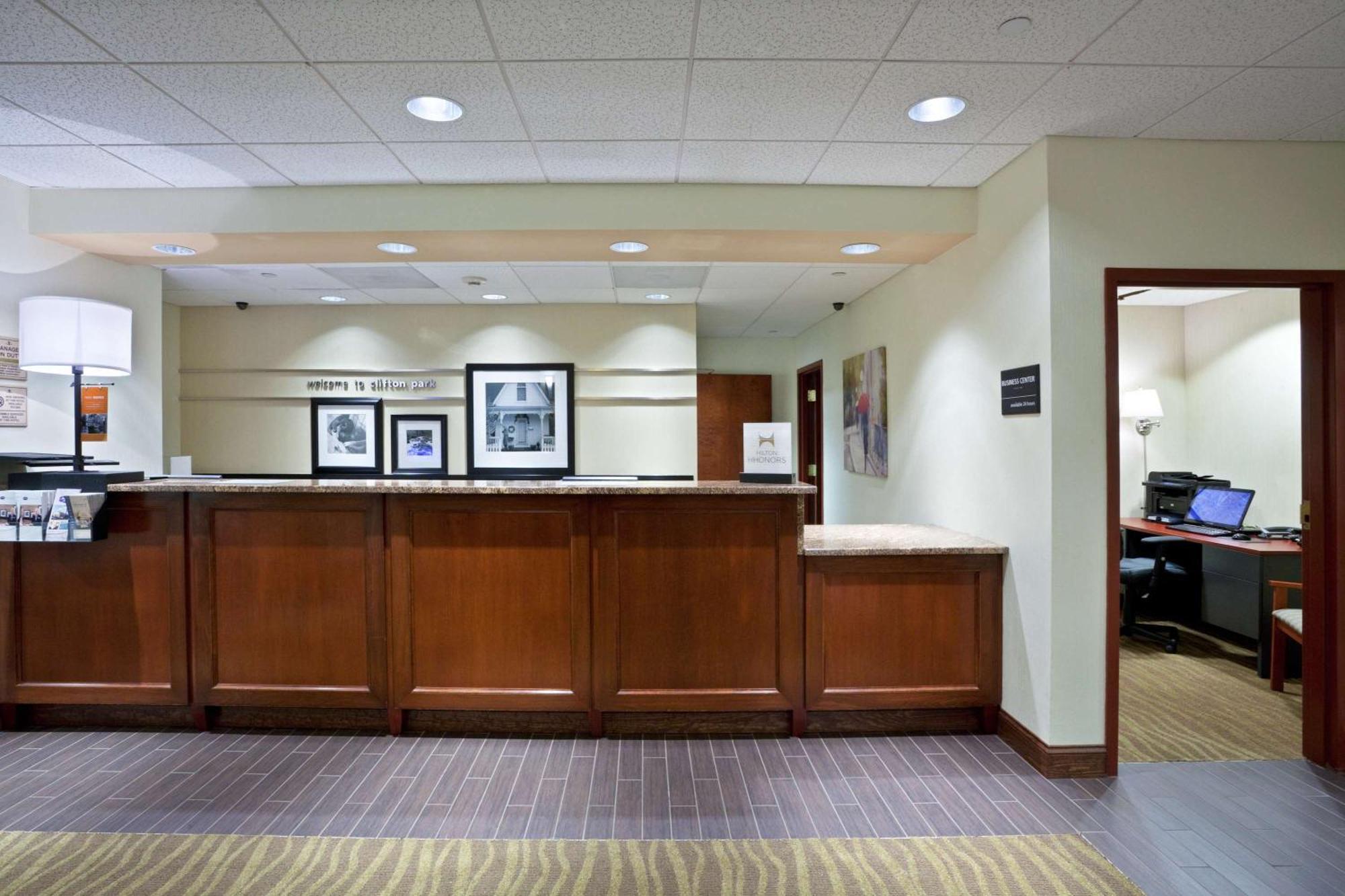 Hampton Inn Clifton Park Buitenkant foto